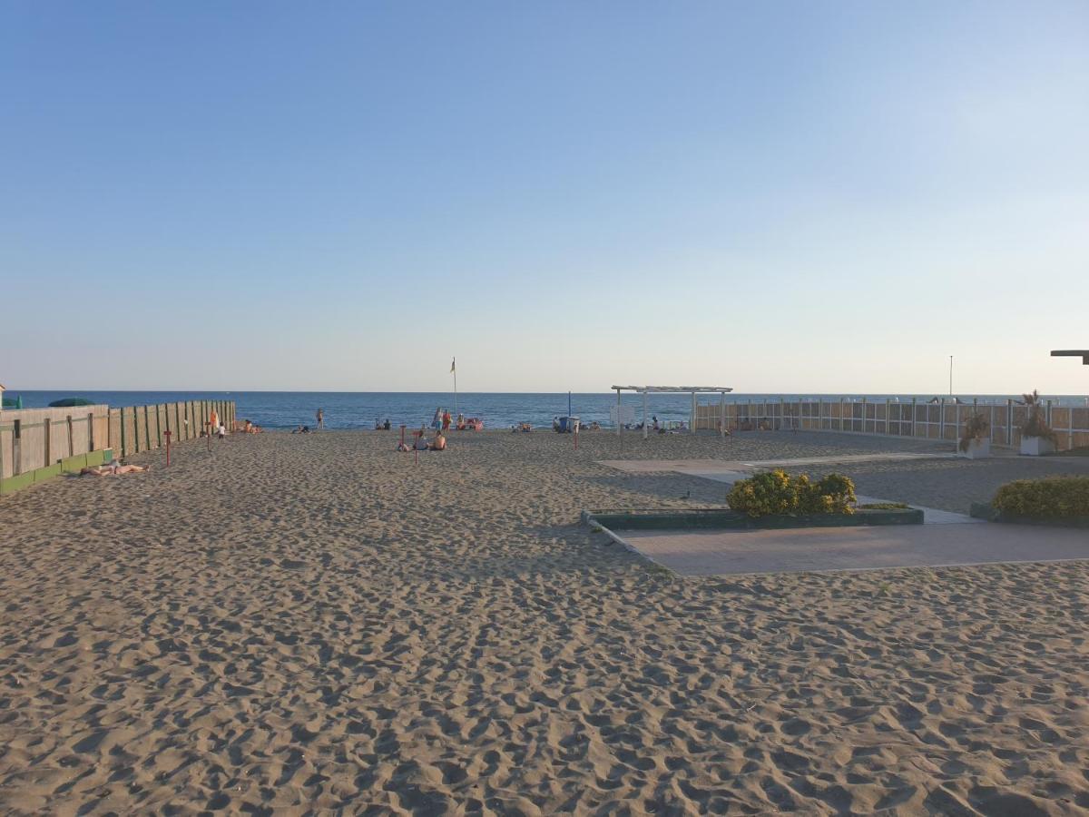 Trilocale Lido Di Roma Apartment Lido di Ostia Exterior photo
